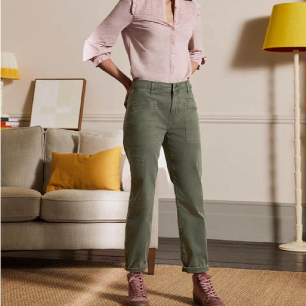 Boden Pocket Tapered Jeans